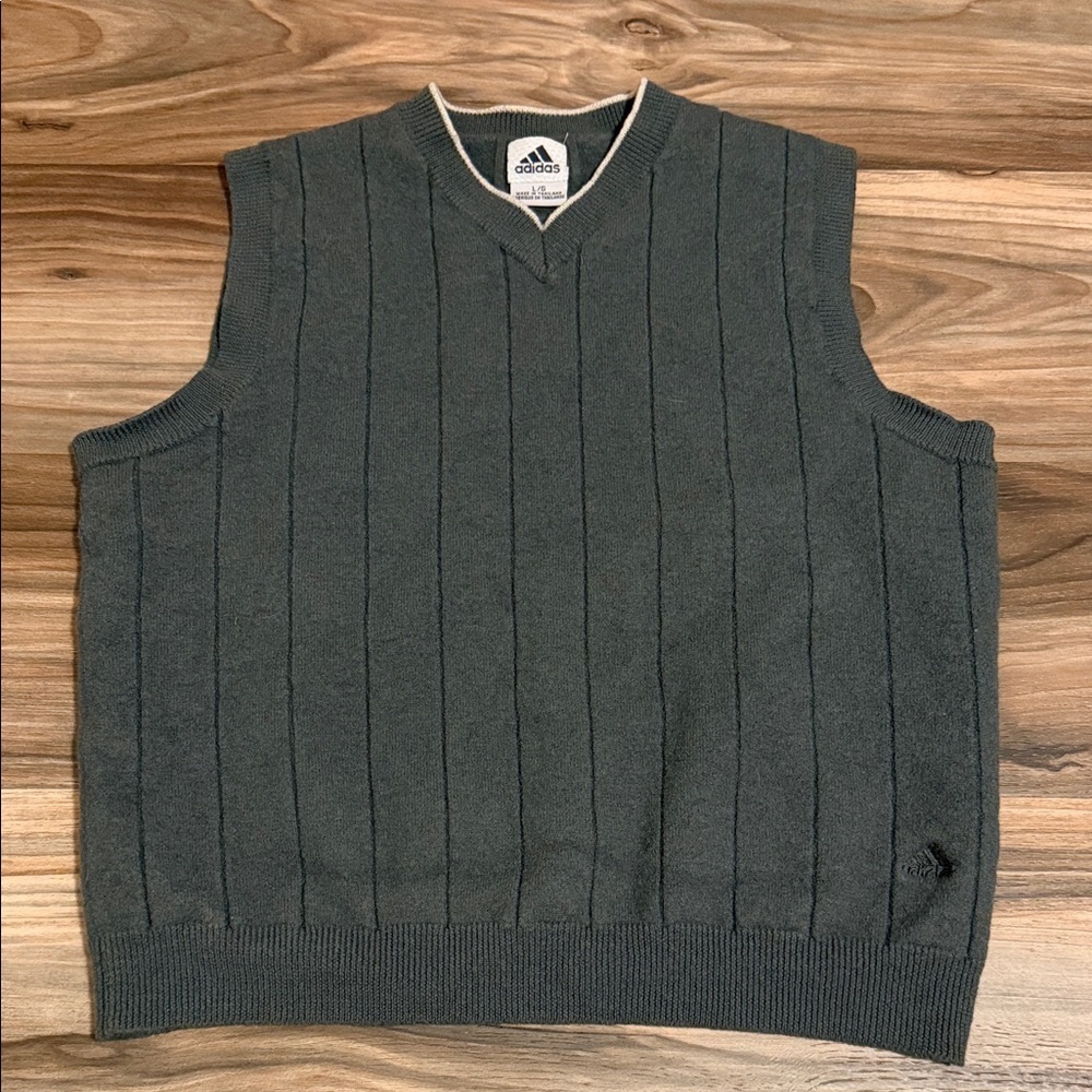 Vintage Adidas Men’s Sz. L 100% Wool Gray V Neck Ribbed Sweater Vest Golf